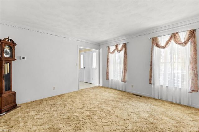 1581 Lake James DR, Virginia Beach, VA 23464