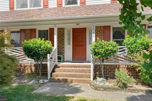 1581 Lake James DR, Virginia Beach, VA 23464