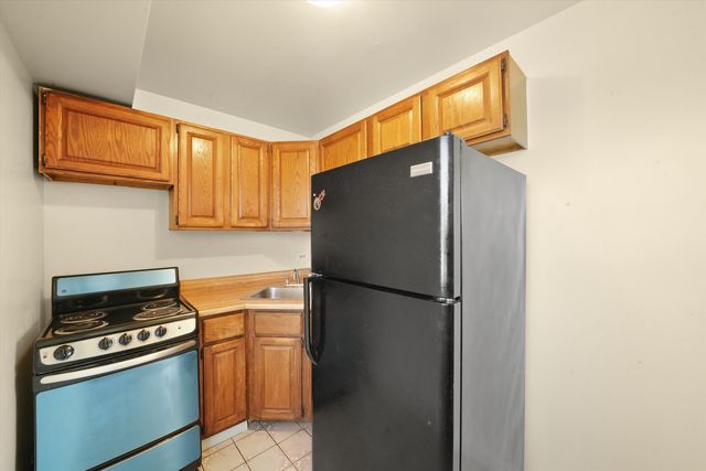 2610 W Balmoral Avenue 501, Chicago, IL 60625