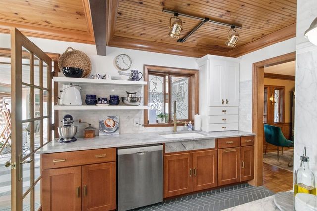 1001 Highway 33, Portage, WI 53901