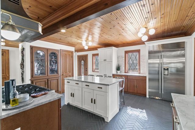 1001 Highway 33, Portage, WI 53901