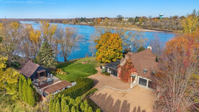 1001 Highway 33, Portage, WI 53901