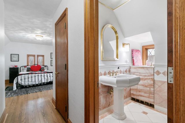 1001 Highway 33, Portage, WI 53901