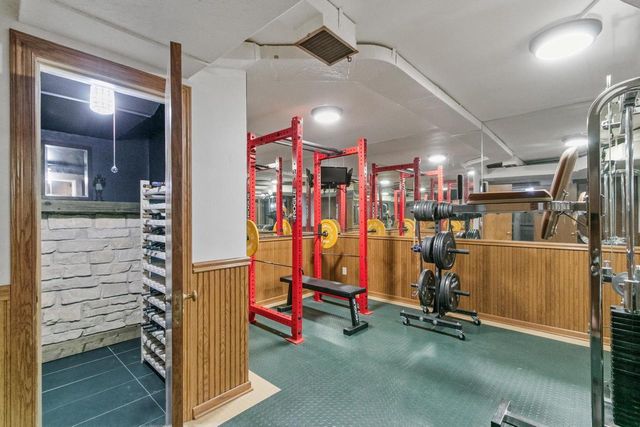 1001 Highway 33, Portage, WI 53901