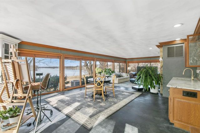 1001 Highway 33, Portage, WI 53901