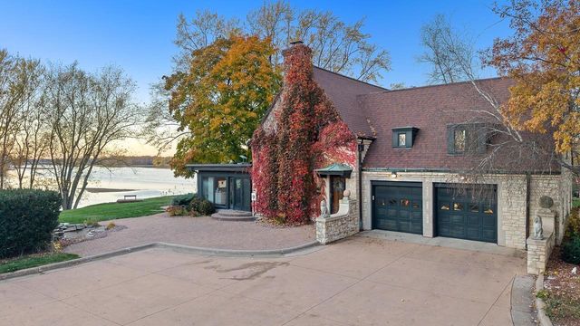 1001 Highway 33, Portage, WI 53901