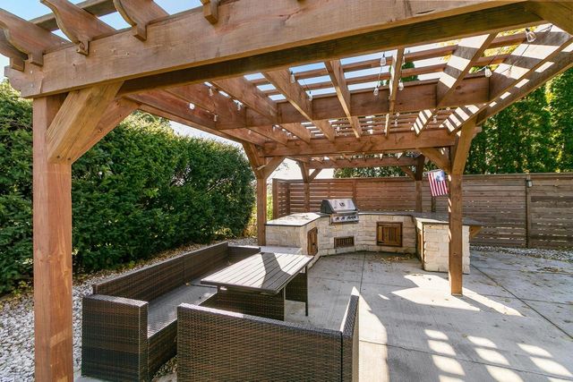 1001 Highway 33, Portage, WI 53901