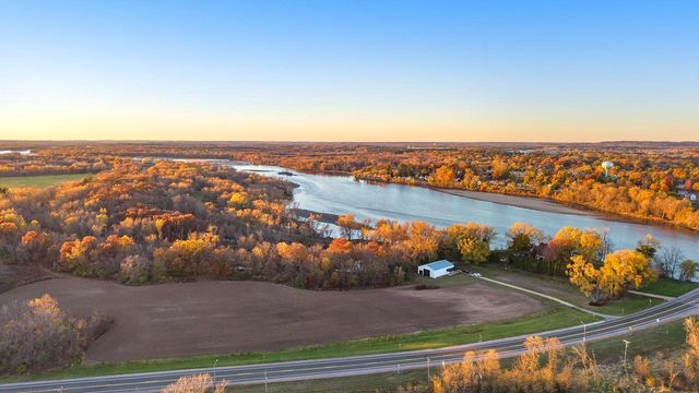 1001 Highway 33, Portage, WI 53901