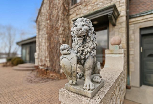 1001 Highway 33, Portage, WI 53901