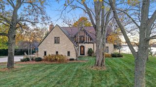 1001 Highway 33, Portage, WI 53901