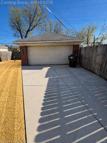 13860 E State Fair Avenue, Detroit, MI 48205