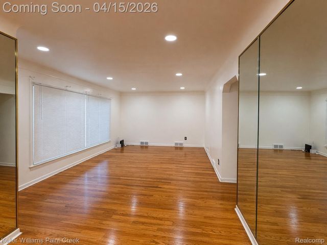 13860 E State Fair Avenue, Detroit, MI 48205