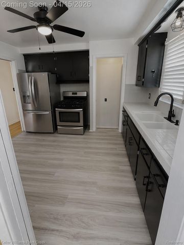 13860 E State Fair Avenue, Detroit, MI 48205