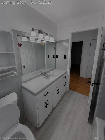 13860 E State Fair Avenue, Detroit, MI 48205