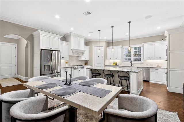 10855 Carrissa Trail, Alpharetta, GA 30022