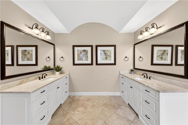 10855 Carrissa Trail, Alpharetta, GA 30022