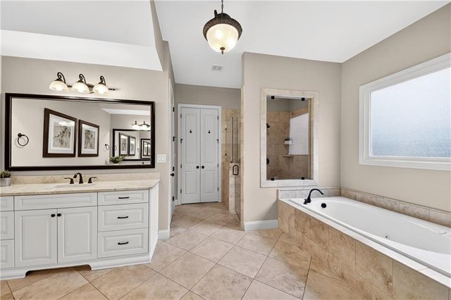 10855 Carrissa Trail, Alpharetta, GA 30022