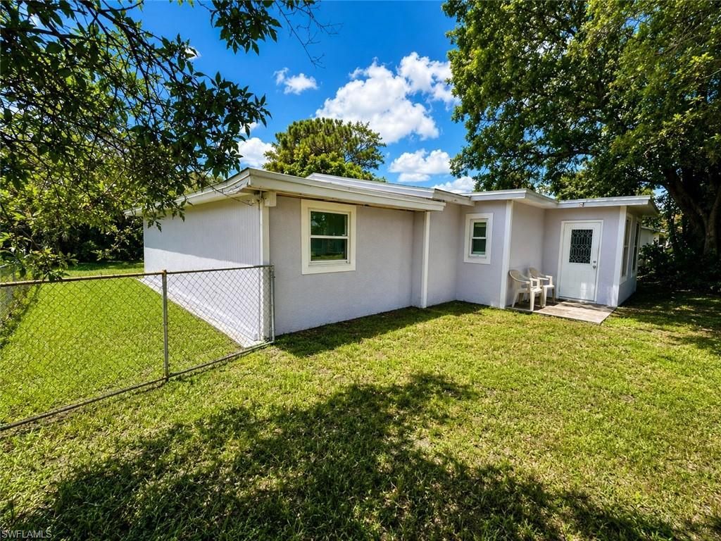 346 Muskegon AVE, FORT MYERS, FL 33905 — photo 2