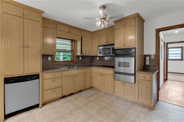 1620 Rock Cut Road, Conley, GA 30288