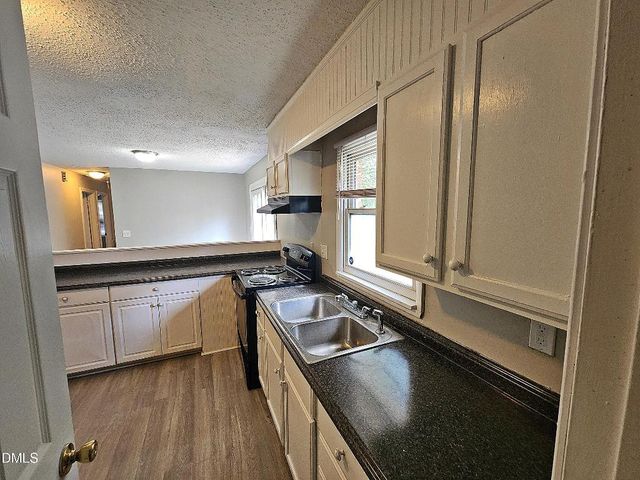 1312 Parks Village Road, Zebulon, NC 27597