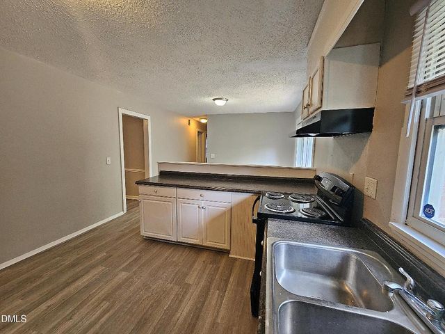 1312 Parks Village Road, Zebulon, NC 27597