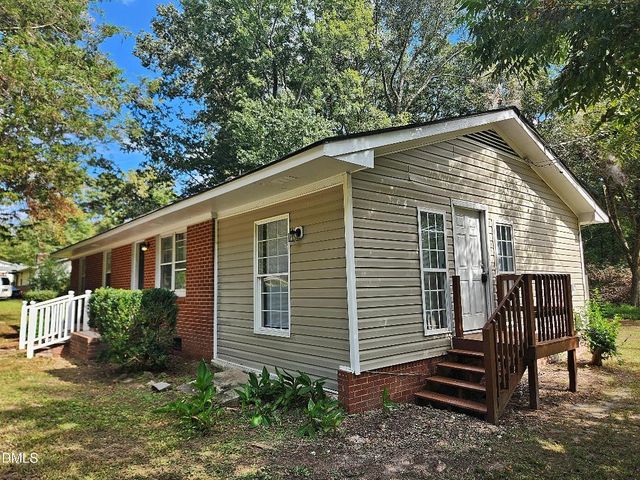 1312 Parks Village Road, Zebulon, NC 27597