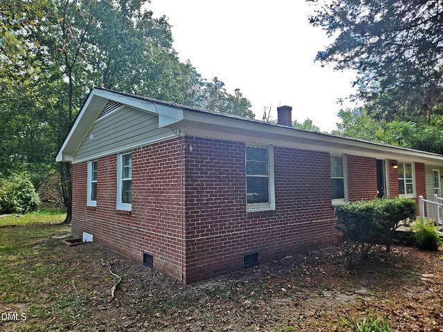 1312 Parks Village Road, Zebulon, NC 27597