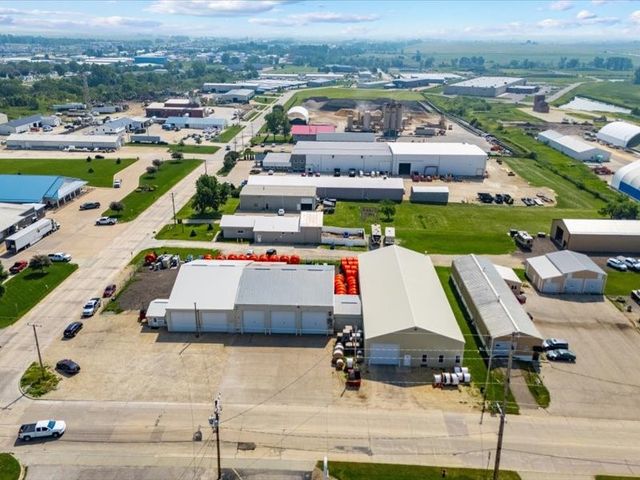 265 35th Street, Marion, IA 52302