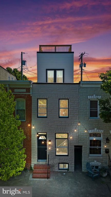 Image 2 of property listing at 607 S MILTON AVE, Baltimore, MD 21224