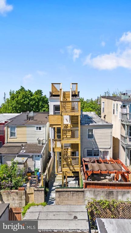 Image 43 of property listing at 607 S MILTON AVE, Baltimore, MD 21224
