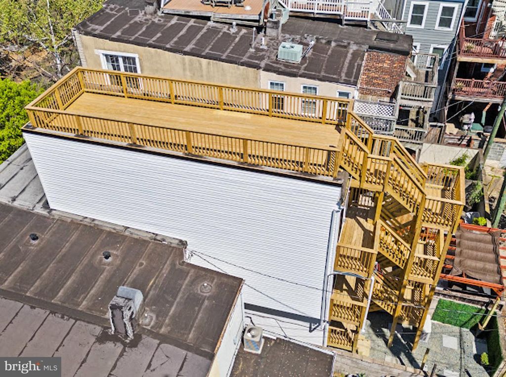 Image 46 of property listing at 607 S MILTON AVE, Baltimore, MD 21224