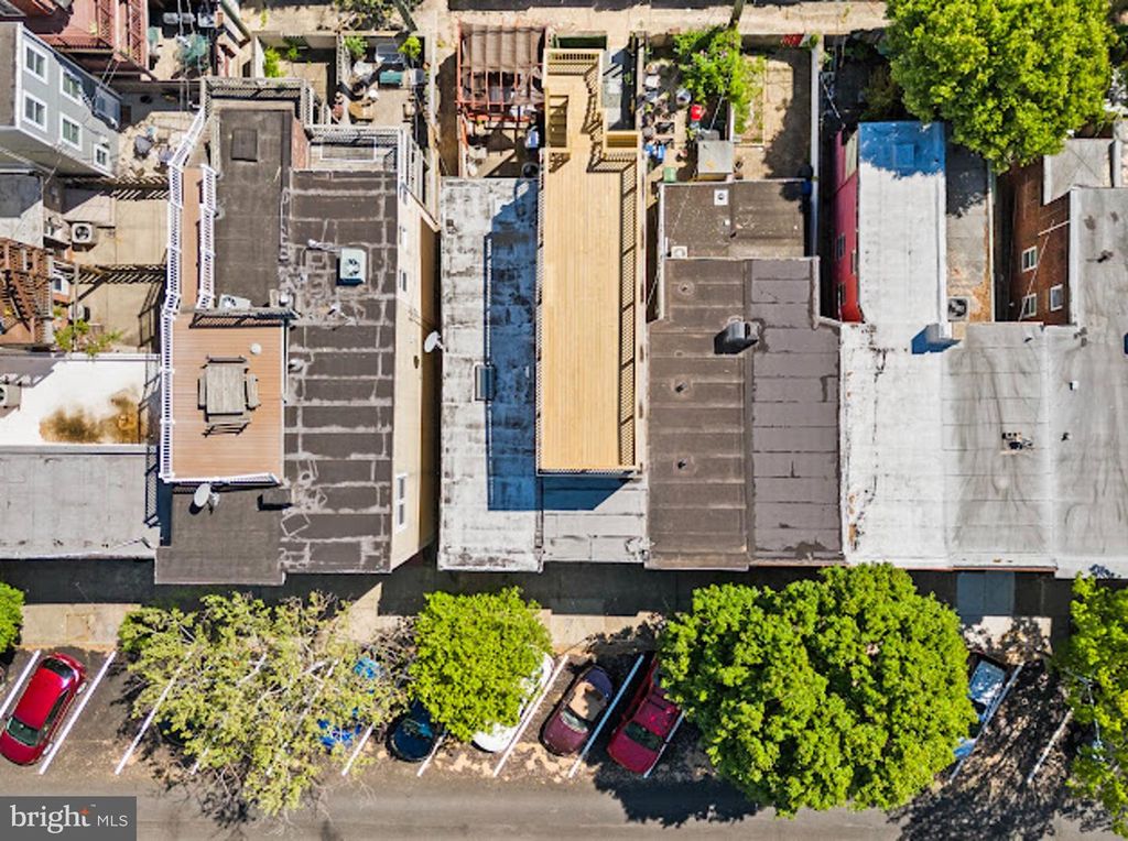 Image 52 of property listing at 607 S MILTON AVE, Baltimore, MD 21224