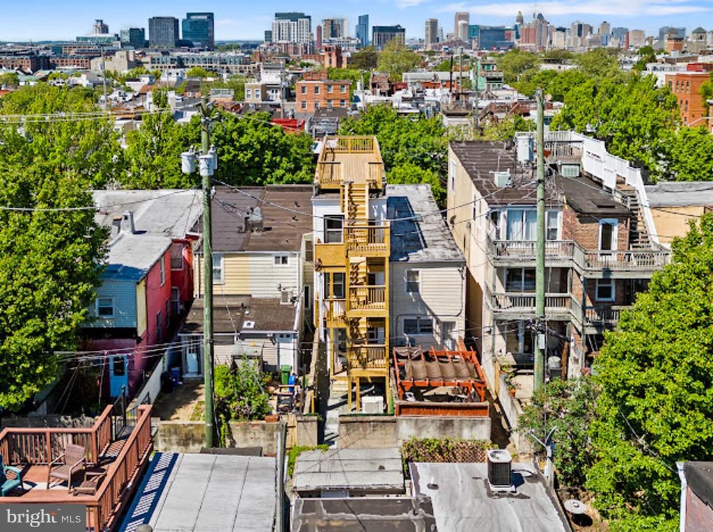 Image 56 of property listing at 607 S MILTON AVE, Baltimore, MD 21224