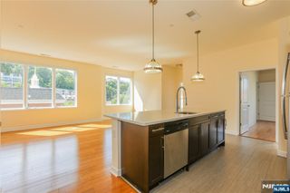 4 Main Street F213, Edgewater, NJ 07020