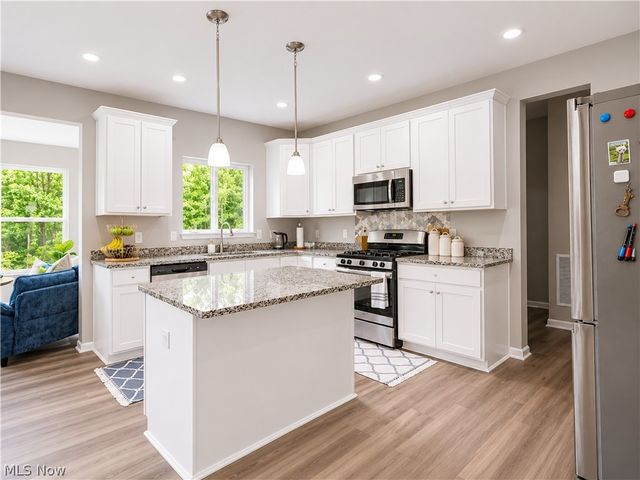 3397 Buckeye Trail, Uniontown, OH 44685