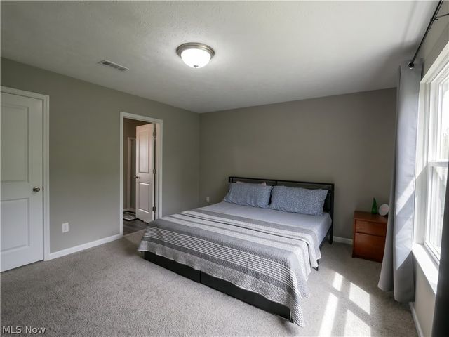3397 Buckeye Trail, Uniontown, OH 44685