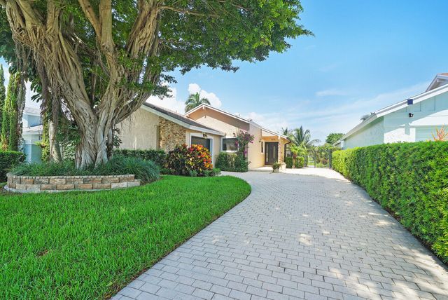 1875 NW 10th Street, Delray Beach, FL 33445
