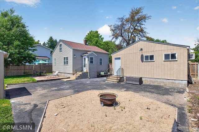 701 69th Avenue N, Brooklyn Center, MN 55430
