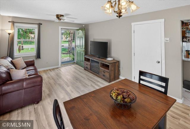 701 69th Avenue N, Brooklyn Center, MN 55430