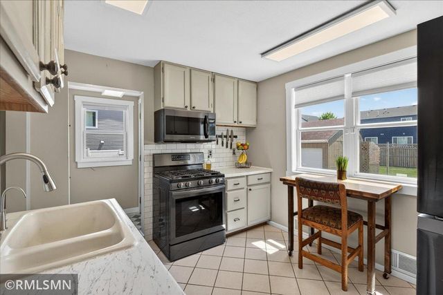 701 69th Avenue N, Brooklyn Center, MN 55430
