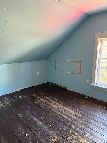 7016 Route 30, Pawlet, VT 05761