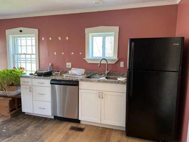 7016 Route 30, Pawlet, VT 05761