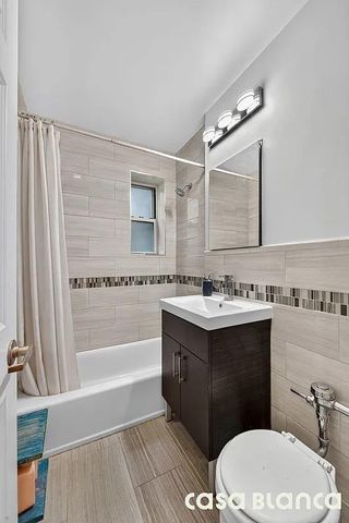 5523 31st Ave Apt 4H, New York City, NY 11377