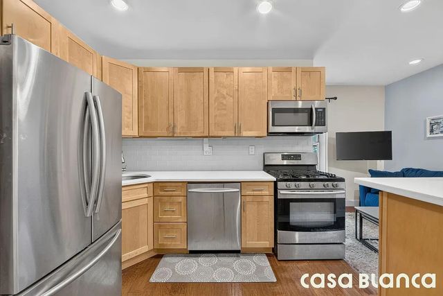 5523 31st Ave Apt 4H, New York City, NY 11377