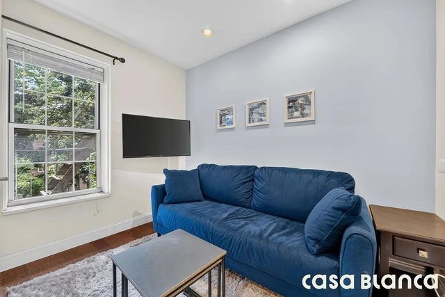 5523 31st Ave Apt 4H, New York City, NY 11377