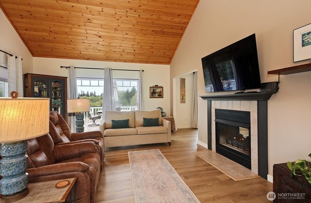 5655 Pauleina Court, Freeland, WA 98249