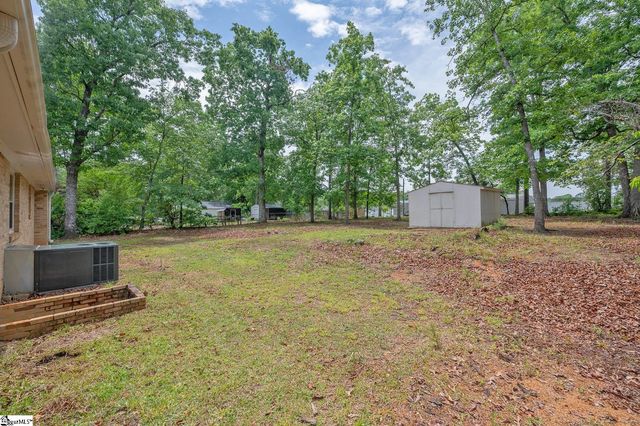 31 Blue Mountain Drive, Greenville, SC 29617