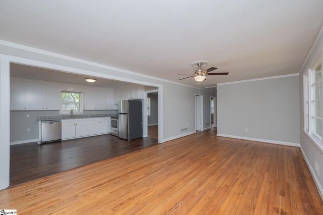31 Blue Mountain Drive, Greenville, SC 29617