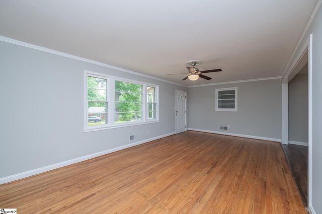 31 Blue Mountain Drive, Greenville, SC 29617
