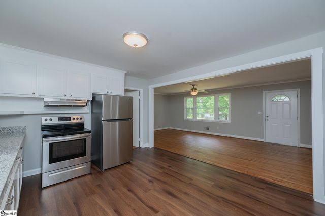 31 Blue Mountain Drive, Greenville, SC 29617